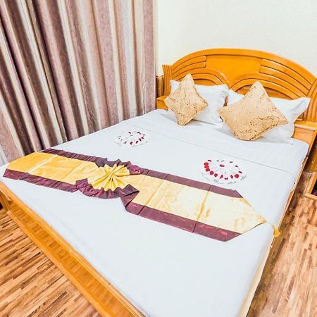 Sunrise Hotel Mandalay Buitenkant foto