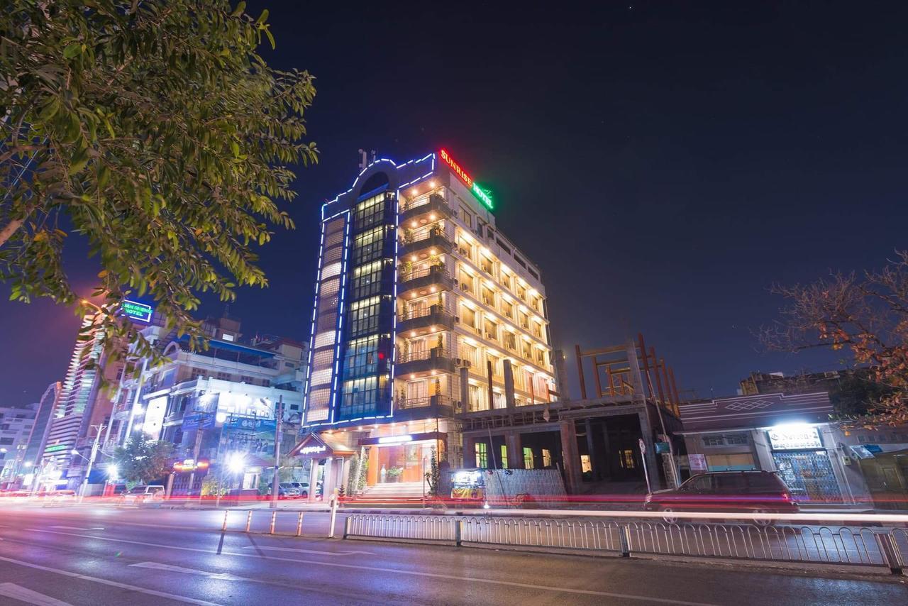 Sunrise Hotel Mandalay Buitenkant foto
